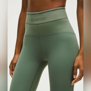 Lululemon License To Train Leggings Size 6 25" Grey Eucalyptus